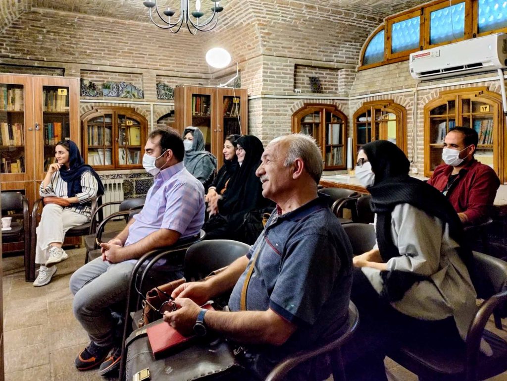 چهارمین جلسۀ گروههای تخصصی «نگارش» و «پژوهش و گردآوری منابع مکتوب» برگزار شد