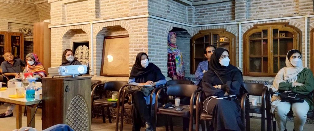 چهارمین جلسۀ گروههای تخصصی «نگارش» و «پژوهش و گردآوری منابع مکتوب» برگزار شد