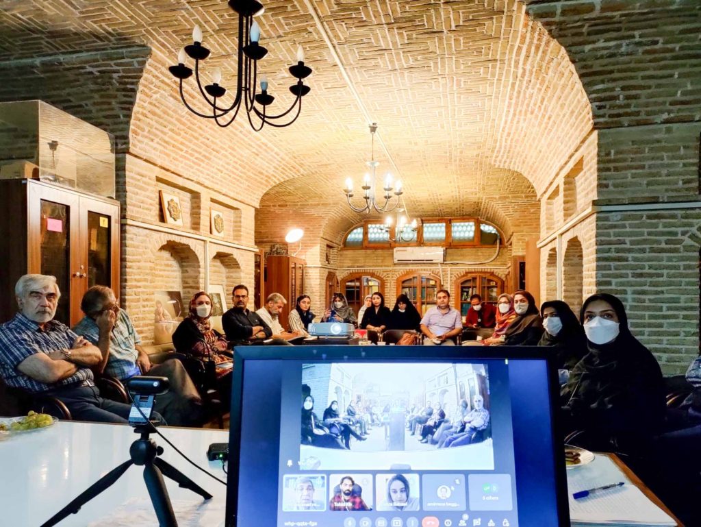 چهارمین جلسۀ گروههای تخصصی «نگارش» و «پژوهش و گردآوری منابع مکتوب» برگزار شد