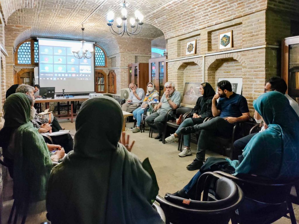 پنجمین جلسۀ گروه تخصصی «نگارش، پژوهش و گردآوری اطلاعات مکتوب، و ترجمه» برگزار شد