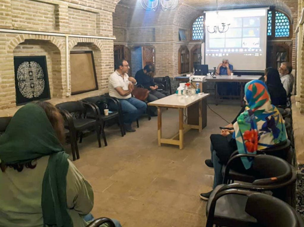 سومین جلسۀ گروه تخصصی «فعالیت‌های سمعی و بصری» و گروه «تخصصی رفع نیازهای نرم‌افزاری» برگزار شد